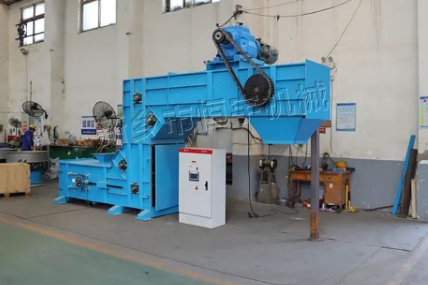 震撼！巨無霸大產(chǎn)量Z型轉(zhuǎn)斗式提升機組裝完畢！